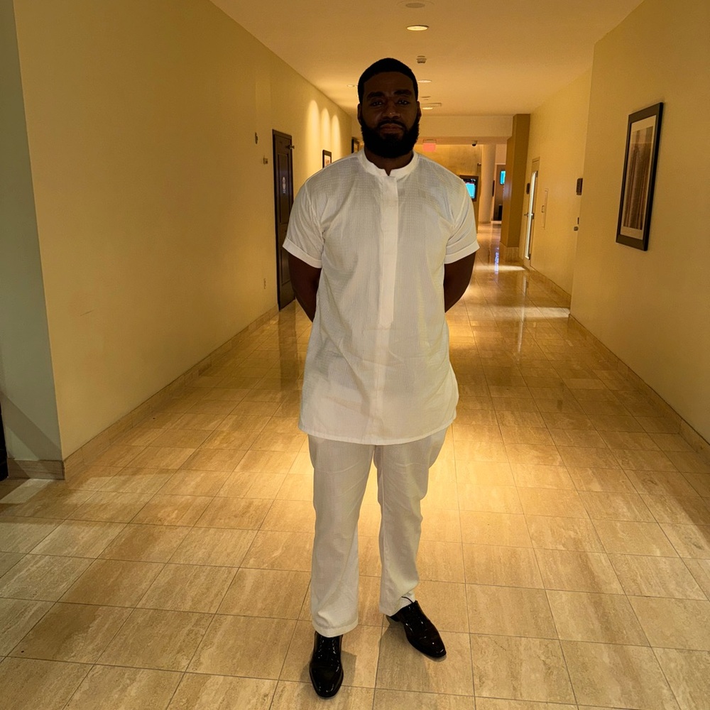 Custom White Agbada-Style Suit – Nigerian Wedding Men’s Attire